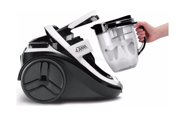 ROWENTA RO7647EA - Extraction du bac (cr&eacute;dit : Boulanger)