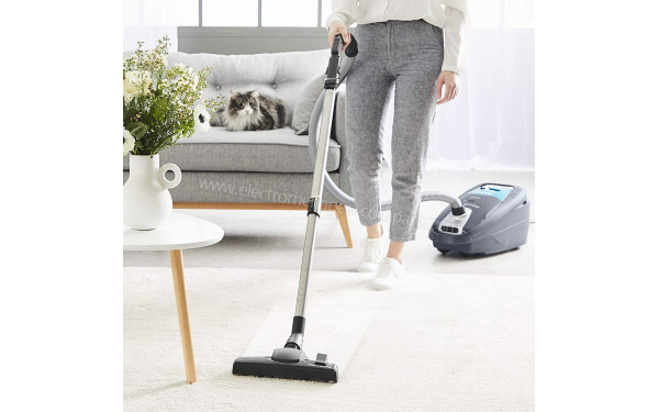 ROWENTA RO7740EA - Mise en situation