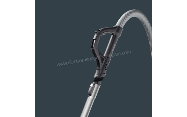 ROWENTA RO7C89EA - Vue sur la poign&eacute;e