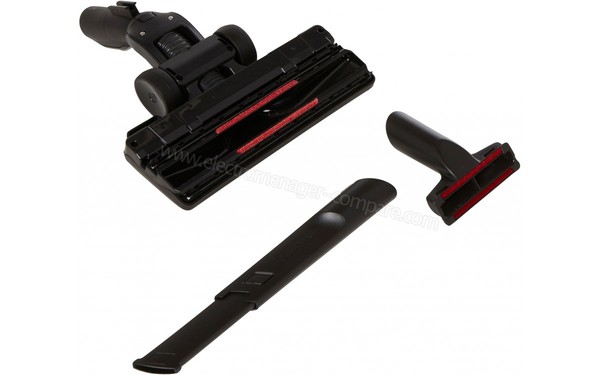 ROWENTA RO8314.EA - Brosse et suceurs vue du dessous (cr&eacute;dit : Boulanger)