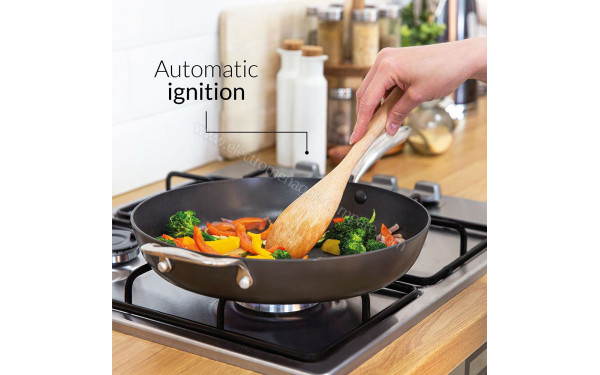 RUSSELL HOBBS RH60GH401SS - Mise en situation