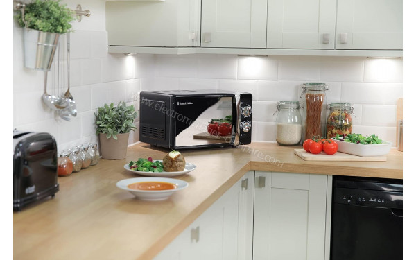 RUSSELL HOBBS RHMM701B - Mise en situation