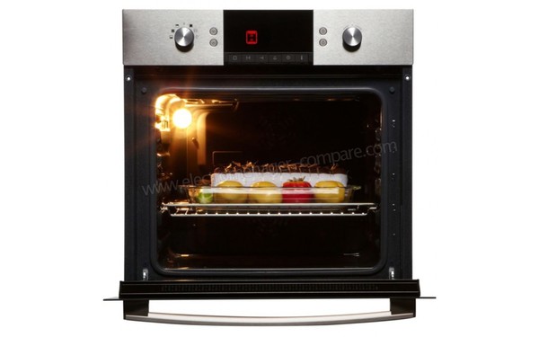 SAMSUNG BQ1D4T007 - Vue de face, porte ouverte, lampe allum&eacute;e (cr&eacute;dit : Boulanger)