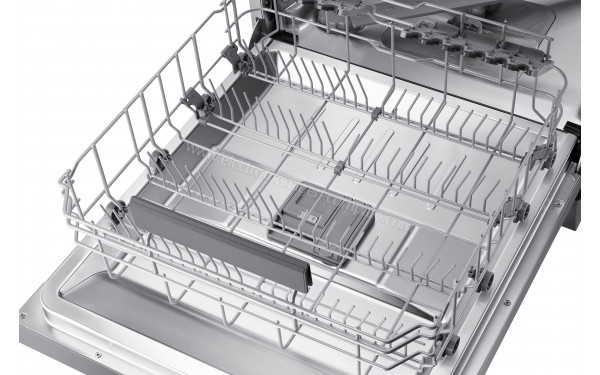 SAMSUNG DW60A6090FS - Vue du panier inf&eacute;rieur