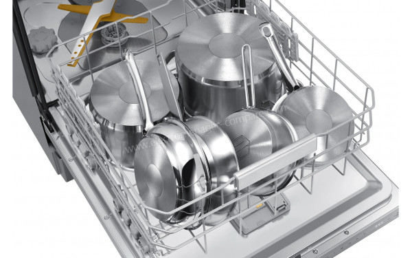 SAMSUNG DW60BG850FSL - Vue du panier inf&eacute;rieur