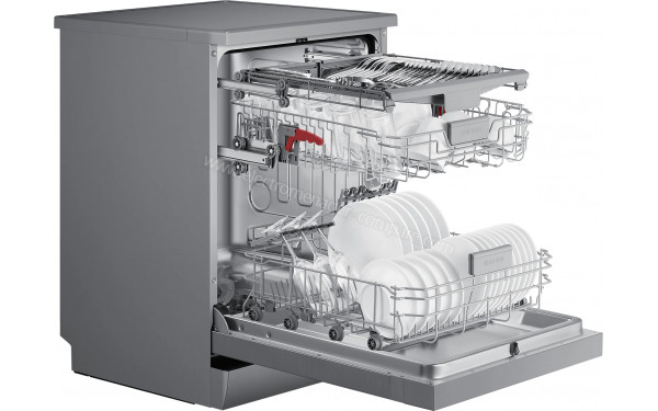 SAMSUNG DW60CG550FSR - Vue de l'int&eacute;rieur