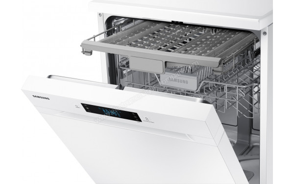 SAMSUNG DW60M6050FW - Vue du tiroir sup&eacute;rieur