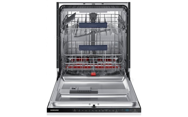 SAMSUNG Water Wall DW60M9550BB - Vue de l'int&eacute;rieur vide