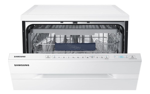 SAMSUNG Water Wall DW60M9550FW - Panneau de commandes (cr&eacute;dit : Boulanger)