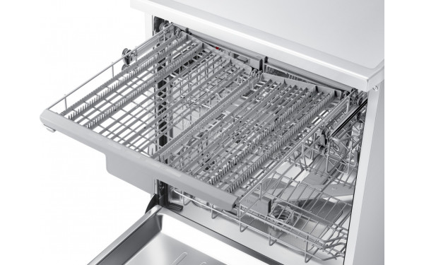 SAMSUNG DW60R7050FW - Vue du tiroir sup&eacute;rieur
