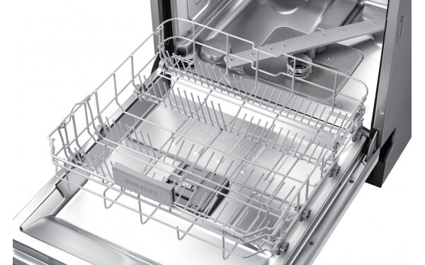 SAMSUNG DW60R7050SS - Vue du panier inf&eacute;rieur