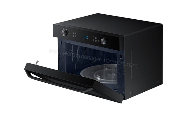 SAMSUNG MC35J8055CK - Vue 3/4 droite, porte ouverte