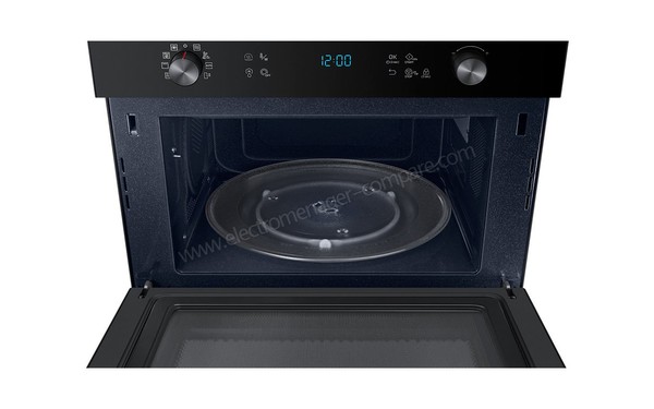 SAMSUNG MC35J8055CK - Vue sur le plateau tournant