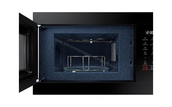 SAMSUNG MG22M8254AK - Vue de l'int&eacute;rieur