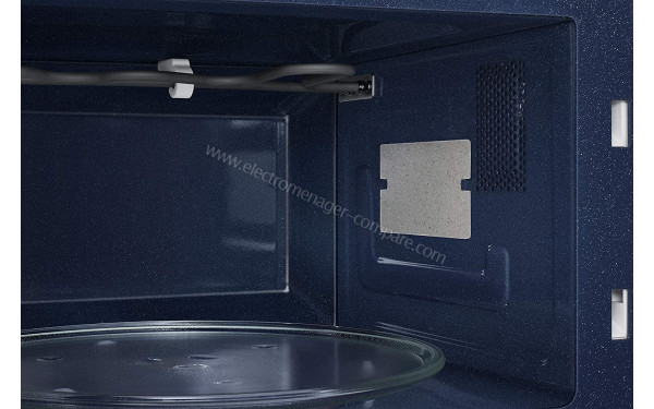 SAMSUNG MG23T5018CW/EC - Vue de l'int&eacute;rieur