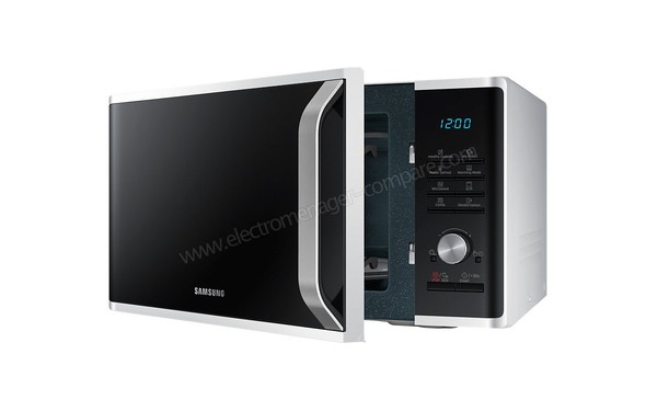 SAMSUNG MG28J5215AW - Vue 3/4 droite, porte ouverte