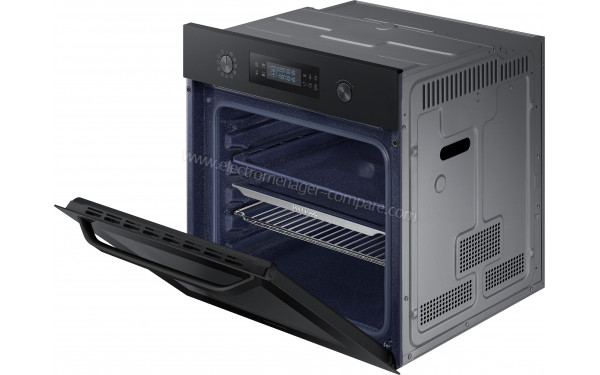 SAMSUNG NV66M3531BB/EO - Vue de l'int&eacute;rieur