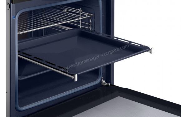 SAMSUNG NV75J3140RB/EO - Vue de l'int&eacute;rieur