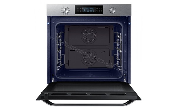 SAMSUNG NV75K5541BS - Vue de face, porte ouverte, sans accessoire