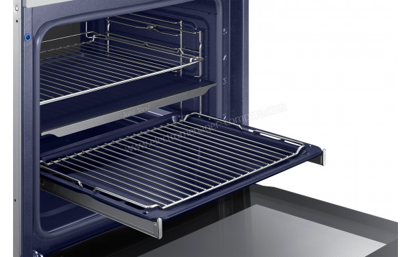 SAMSUNG NV75K5541RS/ET - Vue de l'int&eacute;rieur 3/4 gauche