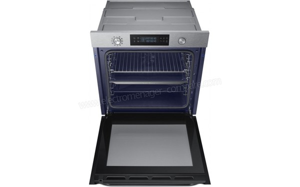 SAMSUNG NV75K5571BS - Vue du dessus, porte ouverte (cr&eacute;dit : Boulanger)