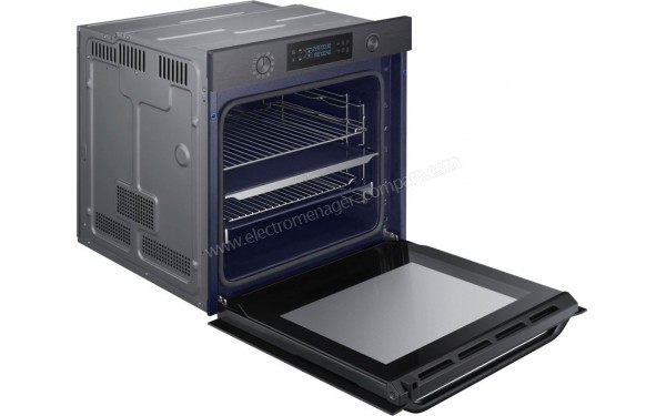 SAMSUNG NV75N5573RM - Vue 3/4 gauche porte ouverte