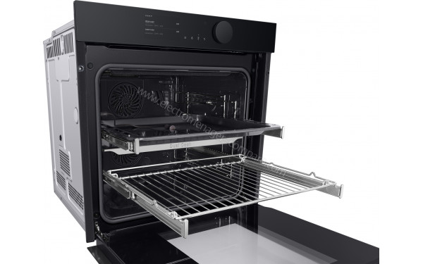 SAMSUNG NV75T9579CD/ET - Vue 3/4 gauche