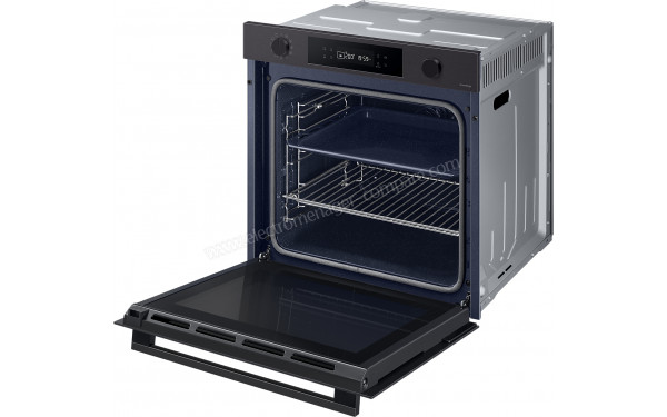 SAMSUNG NV7B41307AB - Vue de l'int&eacute;rieur 3/4 droite