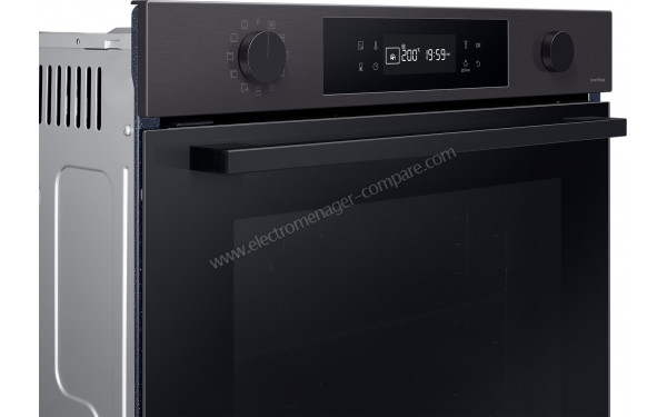 SAMSUNG NV7B41307AB - Vue de la poign&eacute;e et du bandeau de commandes