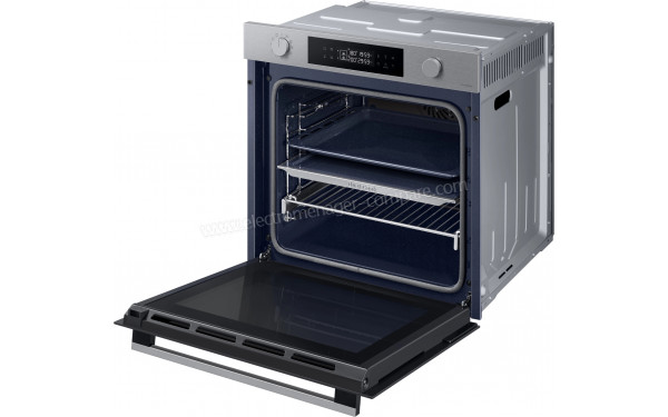 SAMSUNG NV7B4420ZAS - Vue de l'int&eacute;rieur