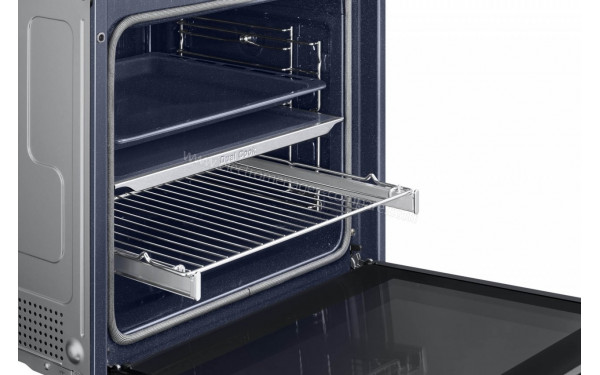 SAMSUNG NV7B4430ZAB/U3 - Vue de l'int&eacute;rieur