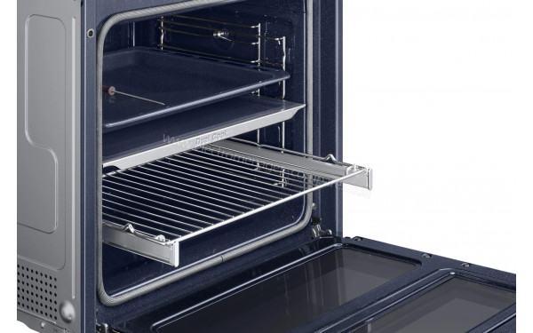 SAMSUNG NV7B4550UAB - Vue de l'int&eacute;rieur