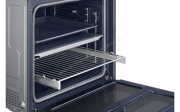 SAMSUNG NV7B4550VAK/U3 - Vue de l'int&eacute;rieur