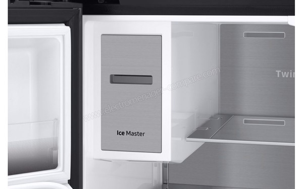 SAMSUNG RF23M8090SG - Fabrique de gla&ccedil;ons Ice Master (cr&eacute;dit : Boulanger)