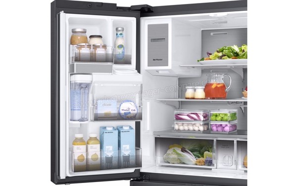 SAMSUNG RF23M8090SG - Vue de l'int&eacute;rieur (cr&eacute;dit : Boulanger)