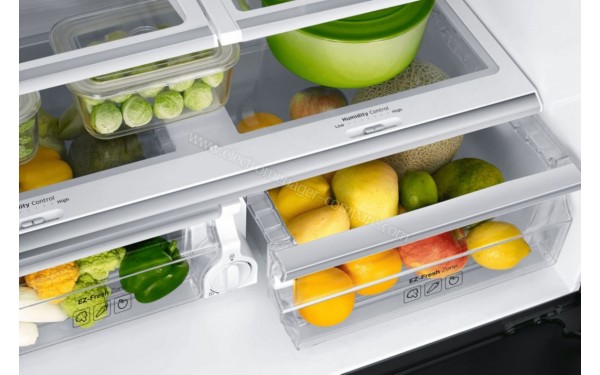 SAMSUNG RF56J9040SG - &Eacute;quipements int&eacute;rieurs du r&eacute;frig&eacute;rateur (cr&eacute;dit : Boulanger)