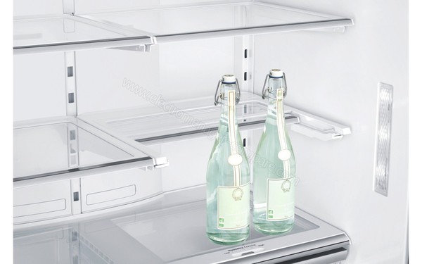 SAMSUNG RF56M9380SG - Clayette r&eacute;tractable (cr&eacute;dit : Darty)