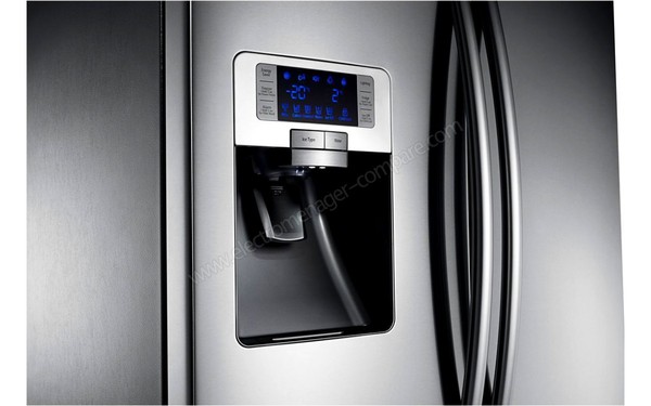 SAMSUNG RFG23UERS1/XEU - Vue du distributeur