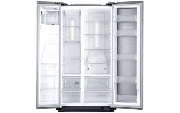 SAMSUNG RH56J6917SL - Vue de l'int&eacute;rieur vide (portes grandes ouvertes)