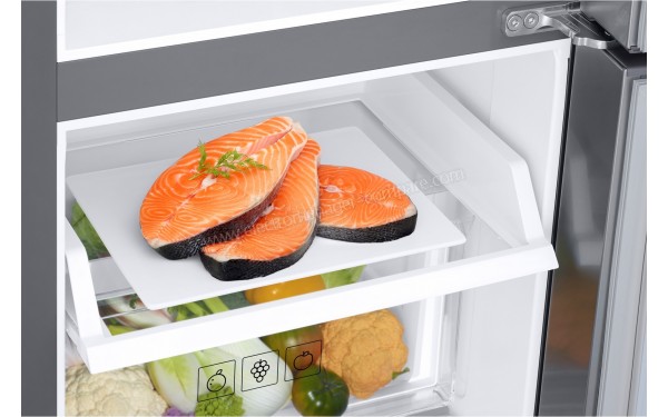 SAMSUNG RS68N86F0S9 - Vue de la clayette de la partie zone fra&icirc;cheur