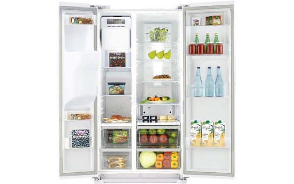 SAMSUNG RS7567THCWW - Vue de l'int&eacute;rieur (cr&eacute;dit : Boulanger)