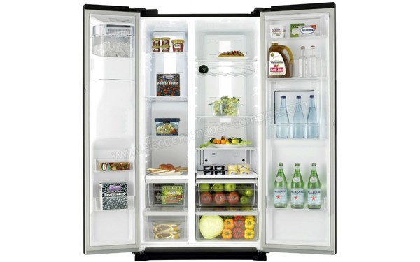 SAMSUNG RS7687FHCBC - Vue de l'int&eacute;rieur (cr&eacute;dit : Boulanger)