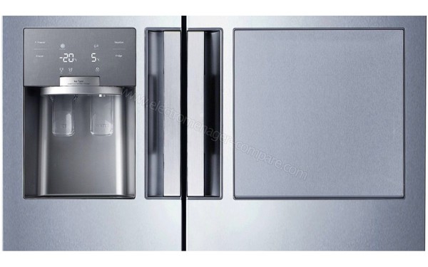 SAMSUNG RS7687FHCSL - Vue du distributeur (cr&eacute;dit : Boulanger)