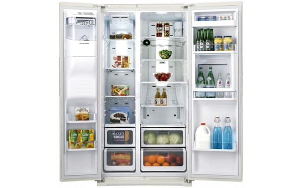 SAMSUNG RSH7GNWW - Vue de l'int&eacute;rieur (cr&eacute;dit : Boulanger)