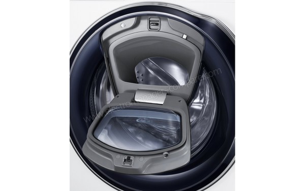 SAMSUNG WW90K6414QW - Hublot additionnel Add Wash ouvert (cr&eacute;dit : Boulanger)