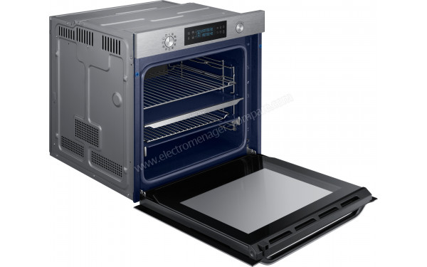 SAMSUNG NV75K5541RS - Vue de l'int&eacute;rieur 3/4 gauche