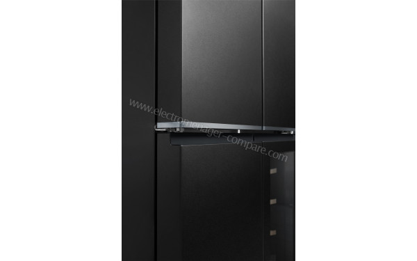 SCHNEIDER SCMDCV605NFDAX - Zoom sur les poign&eacute;es int&eacute;gr&eacute;es