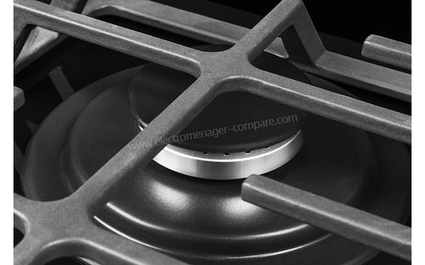 SCHNEIDER SCTG640ACN - Zoom sur le foyer &agrave; gaz