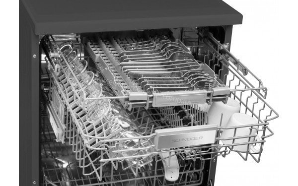 SCHNEIDER SDW1542BDIBM - Vue du panier sup&eacute;rieur et tiroir sup&eacute;rieur