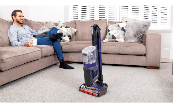 SHARK IZ251EU - Mise en situation